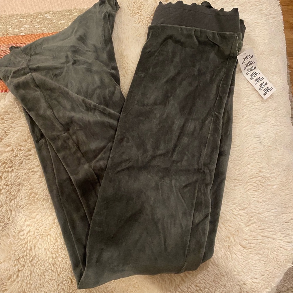 Green Velvet Urban Outfitter Pants Flare